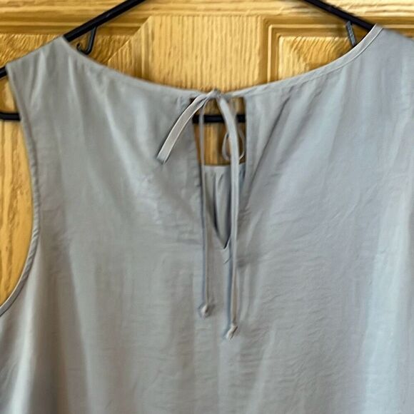 Cabi Tie Back MIST Sleeveless Blouse Top Large #5363 - Picture 4 of 6